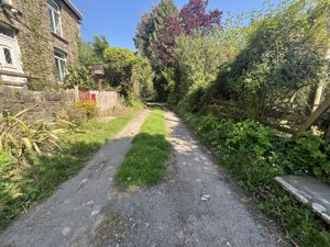 Photo 33- click for photo gallery